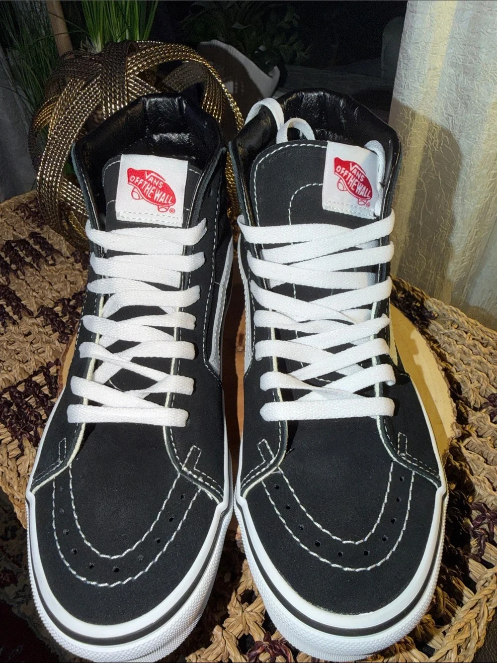 Vans title description